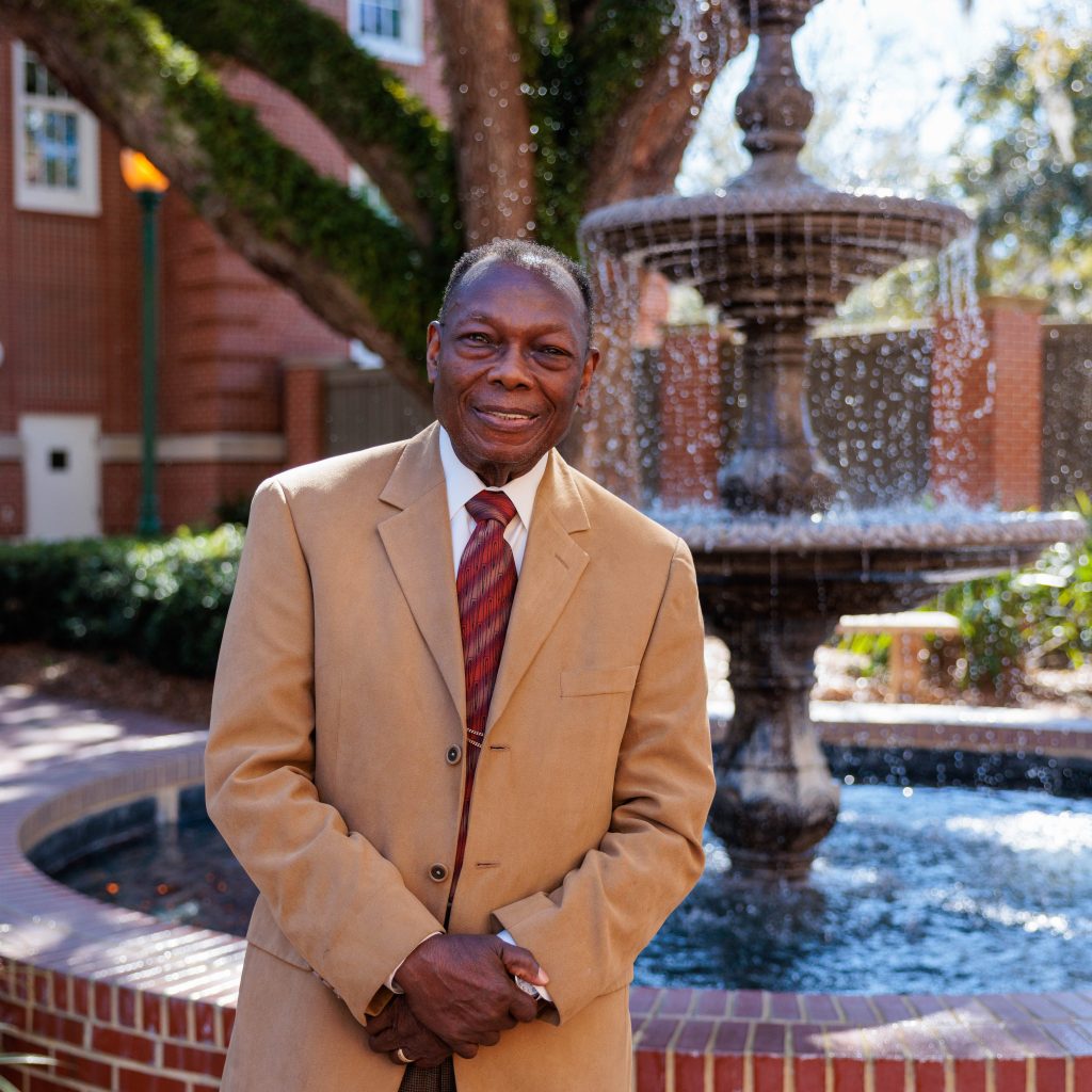 Dr. Curtis Brantley