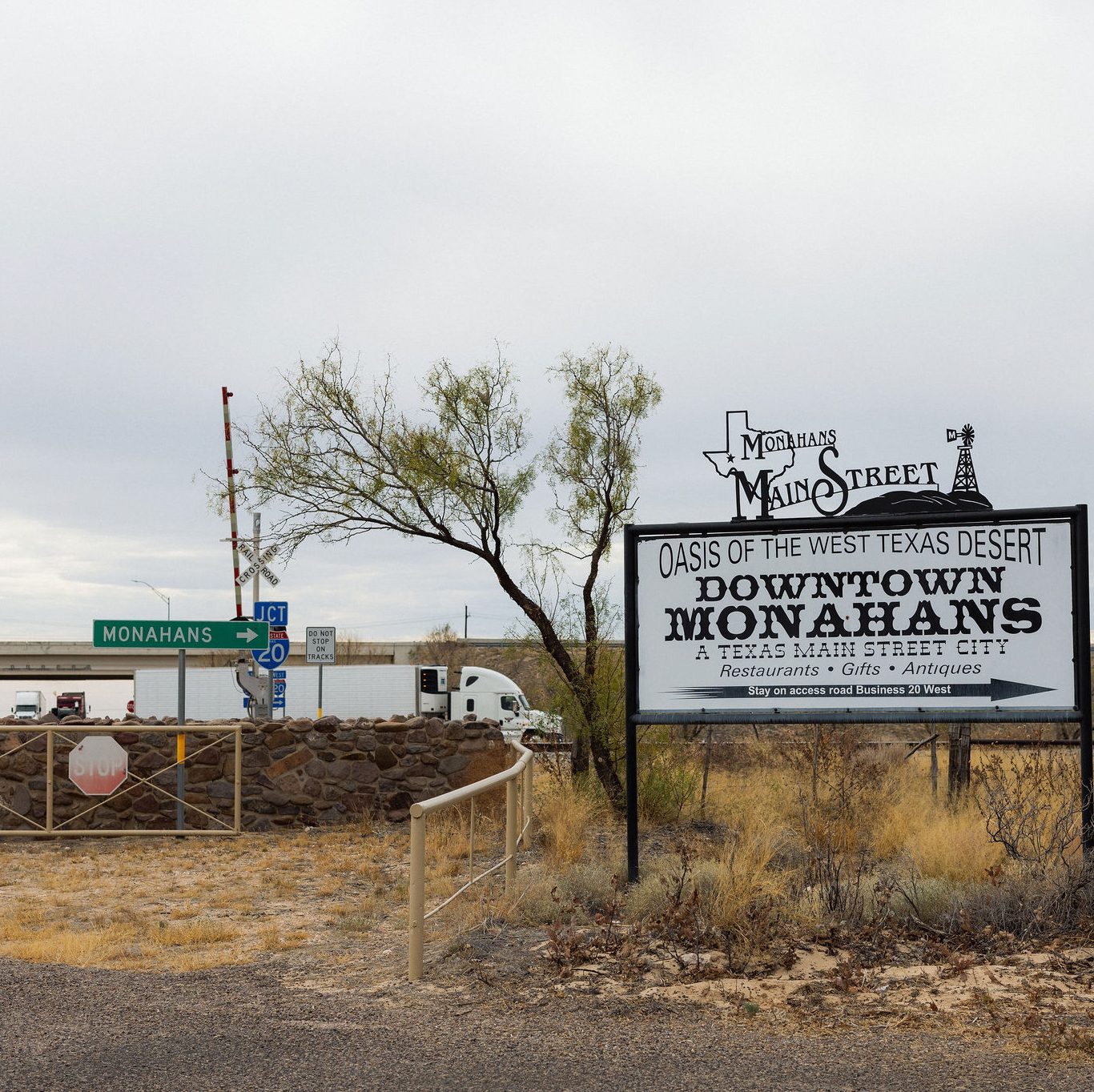 Downtown Manahans, Texas sign