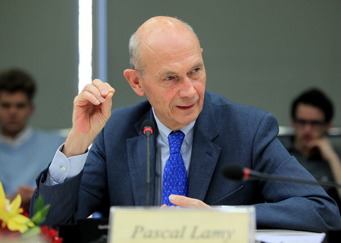 Pascal Lamy at Tsinghua University