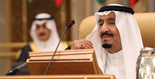 Saudi King Salman bin Abdulaziz attends the Summit of South American-Arab Countries, in Riyadh November 10, 2015. REUTERS/Faisal Al Nasser
