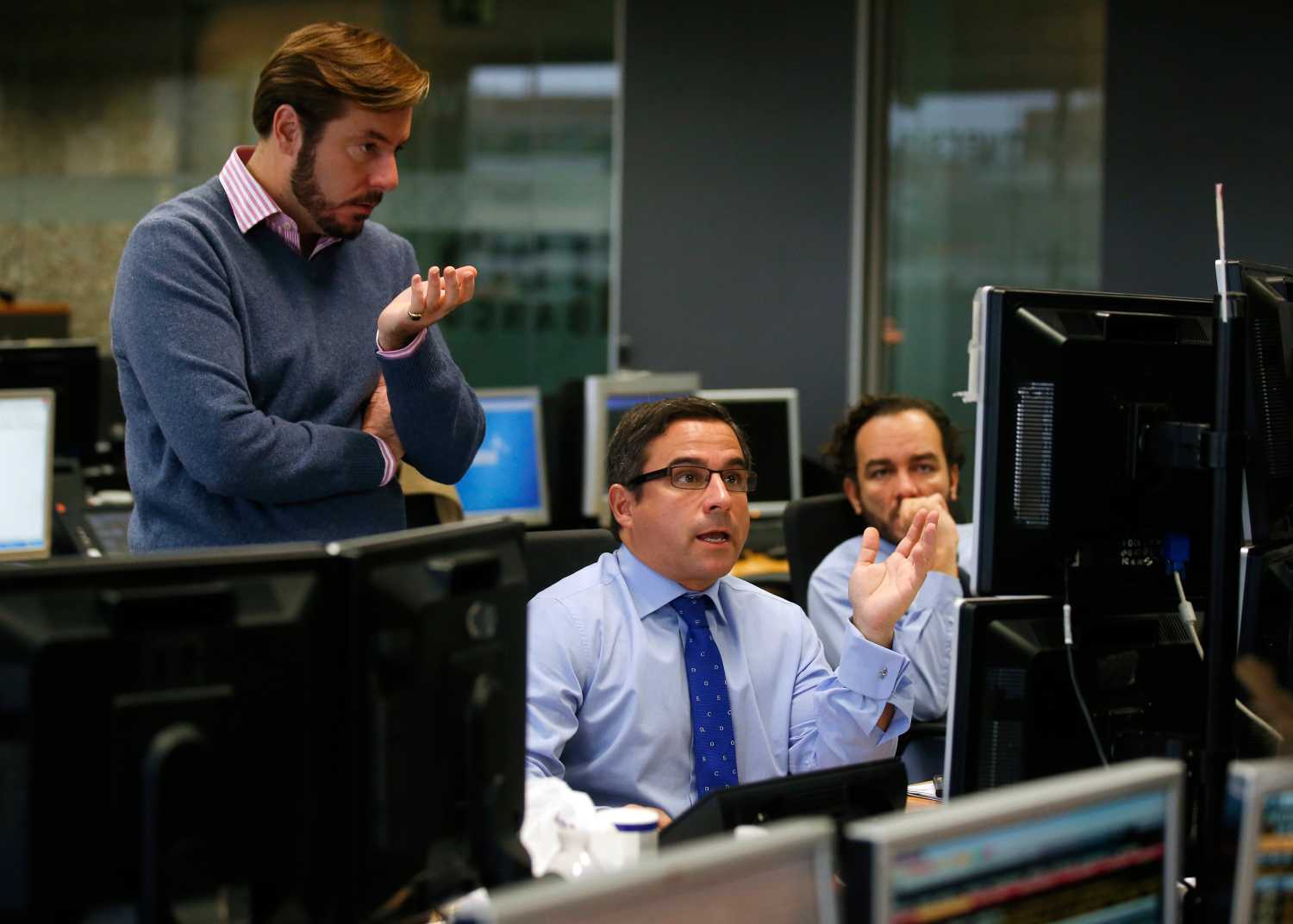 three_data_analysts001