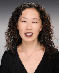 Studio portraits for Anne Kim. Photo by Louis Tinsley/DC Corporate Headshots.