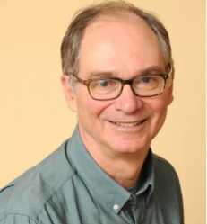 Jonathan Skinner headshot