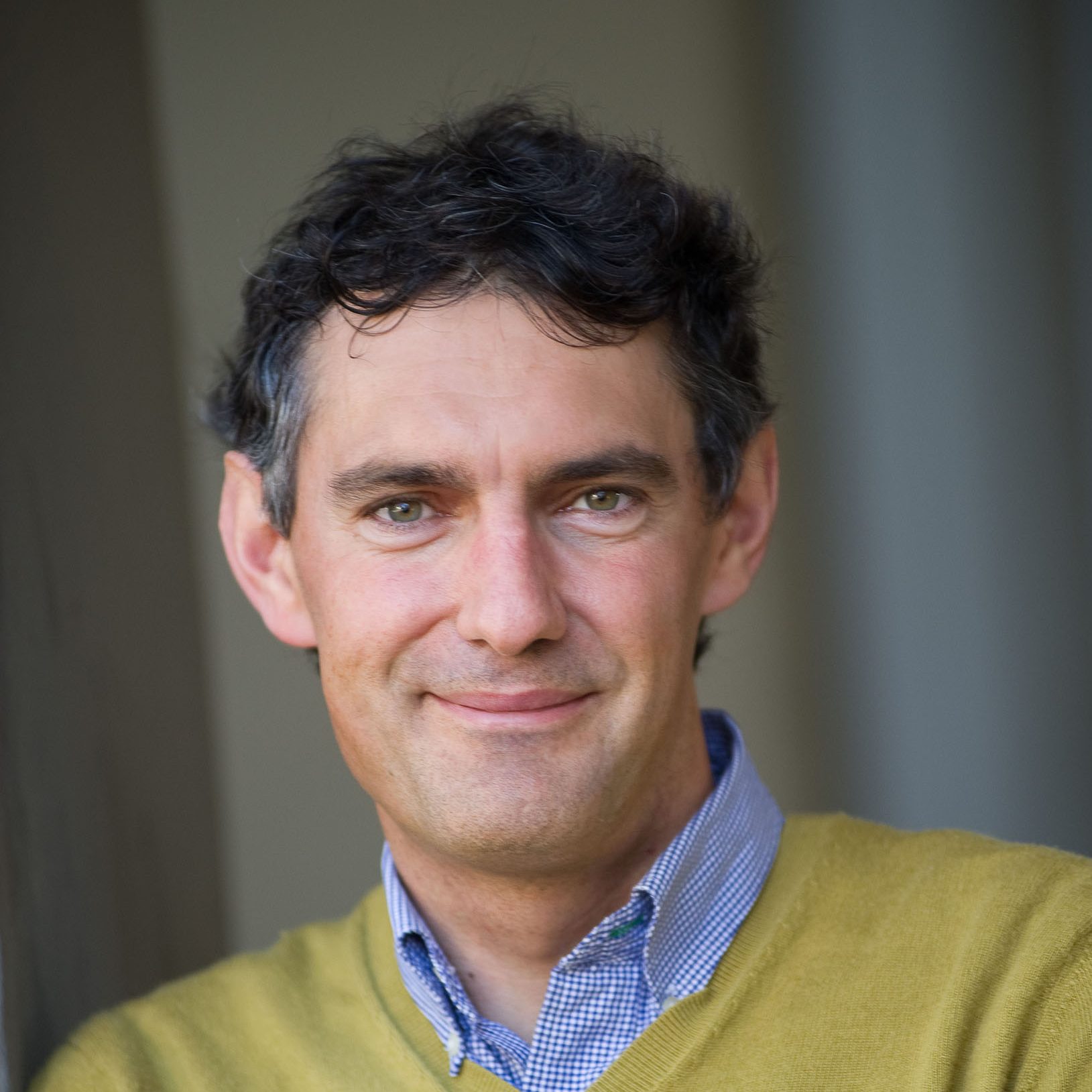 Emmanuel Saez Headshot