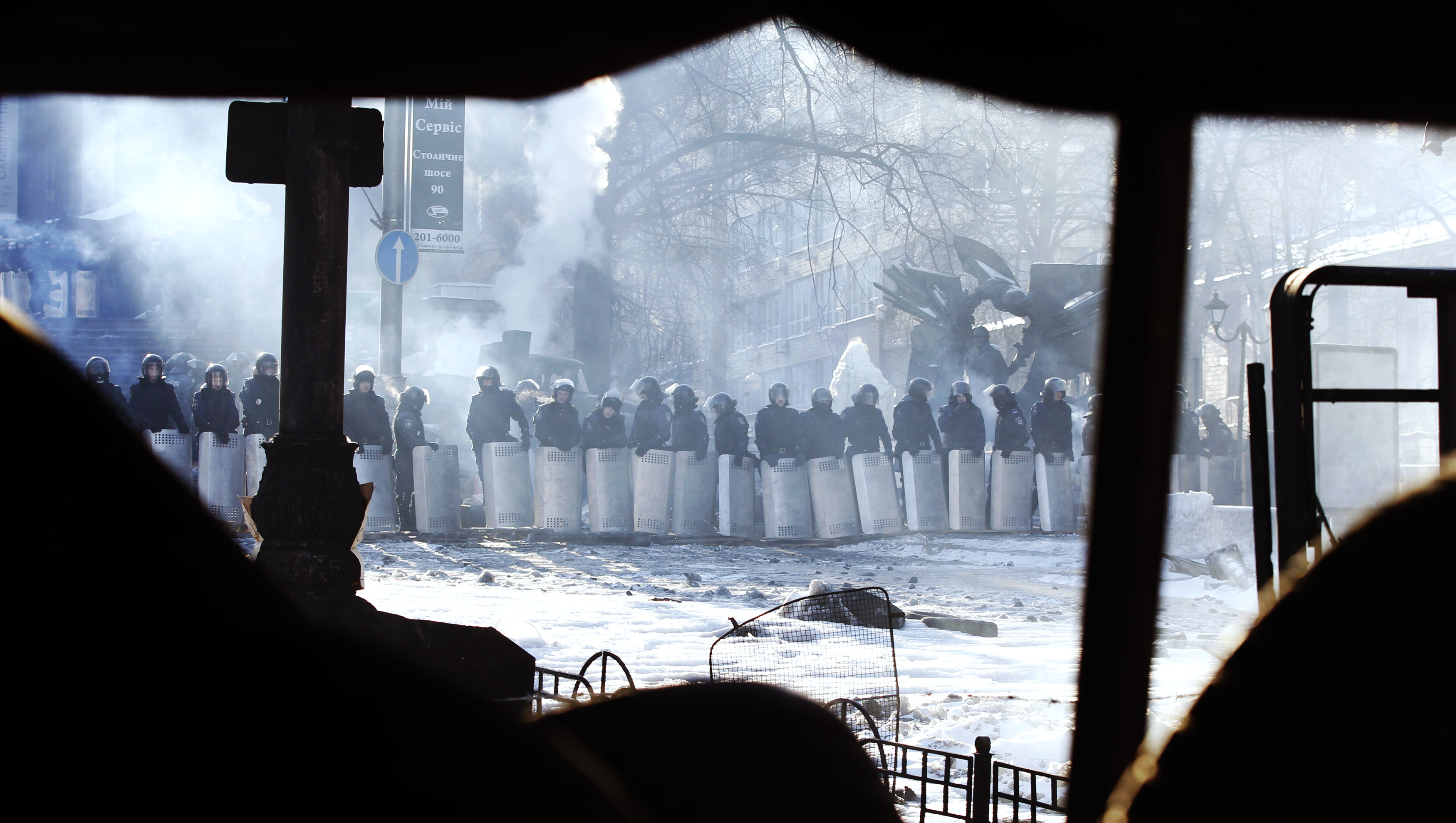 A Ukraine in Crisis Between Russia and the West | Brookings