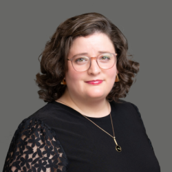 Lauren Bauer headshot