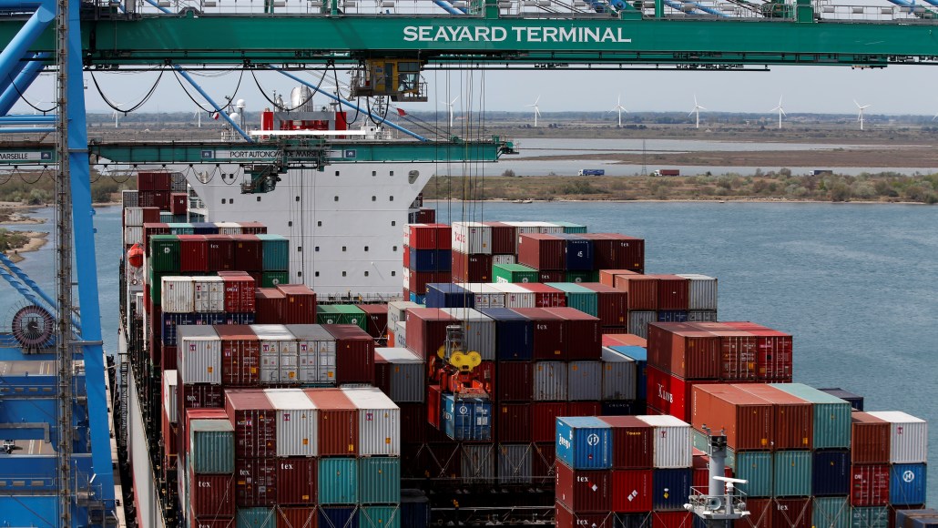 Why Ports Should Be Managed Like Airports