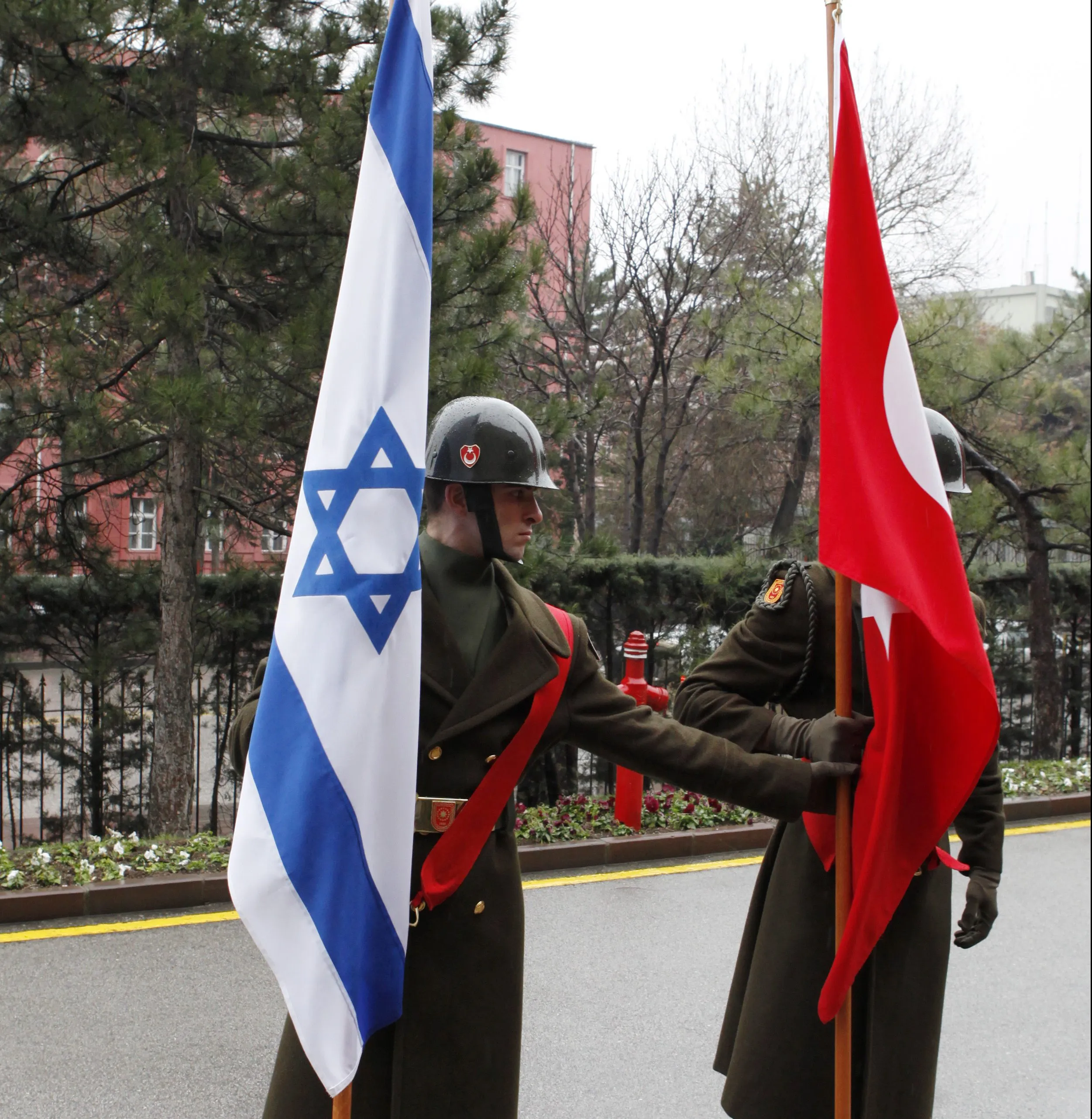  Ισραήλ-Ουκρανία [φυσικά και] γυρίζουν την πλάτη τους για χάρη της Τουρκίας.