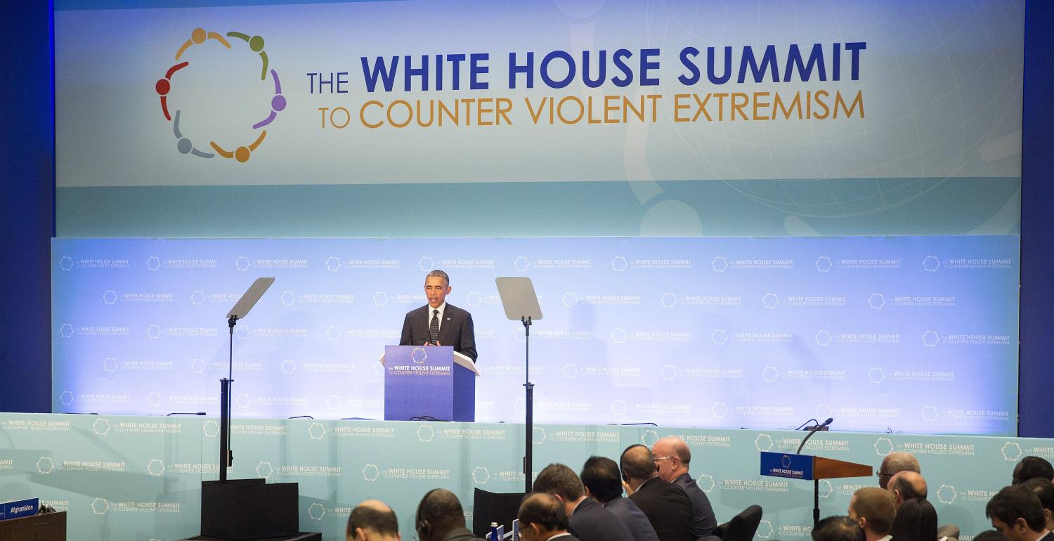 U.S. President Barack Obama speaks during the White House Summit on Countering Violent Extremism at the State Department in Washington February 19, 2015. REUTERS/Joshua Roberts (UNITED STATES - Tags: POLITICS CRIME LAW CIVIL UNREST) - RTR4Q9O7