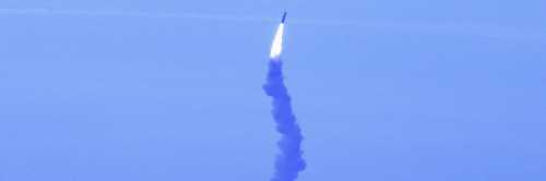 France's missile M51 soars into the air during its first test in Biscarosse November 9, 2006. In a project to modernise France's nuclear arsenal, the M51 will weigh half again as much as the existing M45, allowing it to carry up to six warheads over an intercontinental range. REUTERS/Regis Duvignau