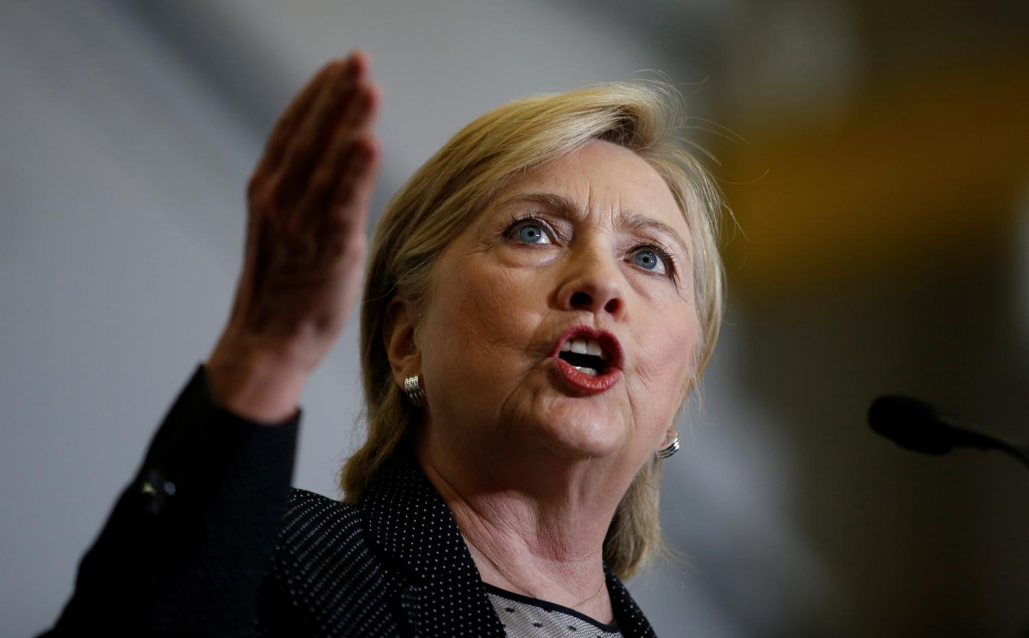 U.S. Democratic presidential nominee Hillary Clinton speaks at Futuramic Tool & Engineering in Warren, Michigan August 11, 2016. REUTERS/Chris Keane - RTSMQRV