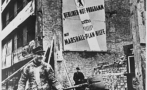 picture of a worker in West Berlin