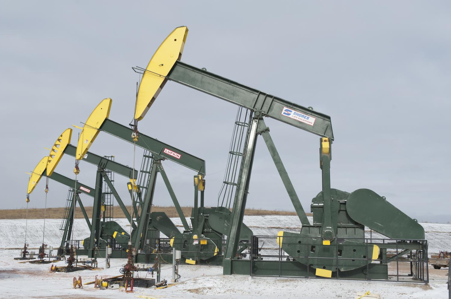 Picture of idle pumpjakcs in North Dakota