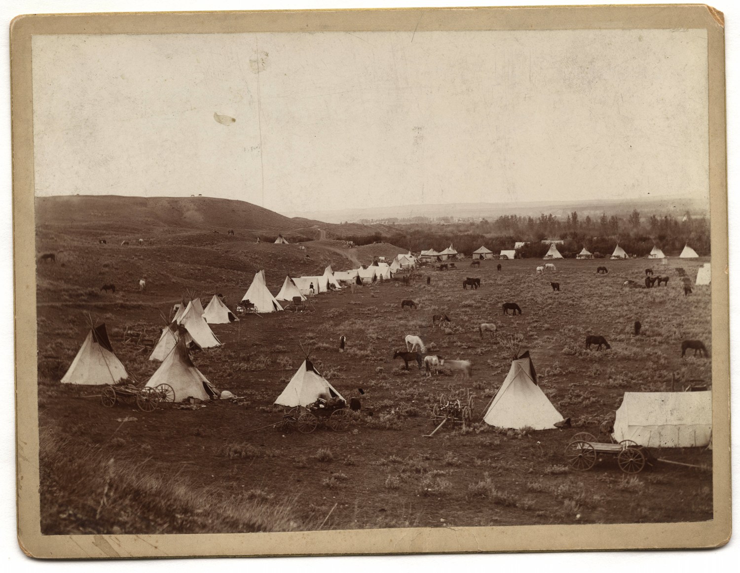 Photo of an unidentified Indian encampment, ca. 1927
