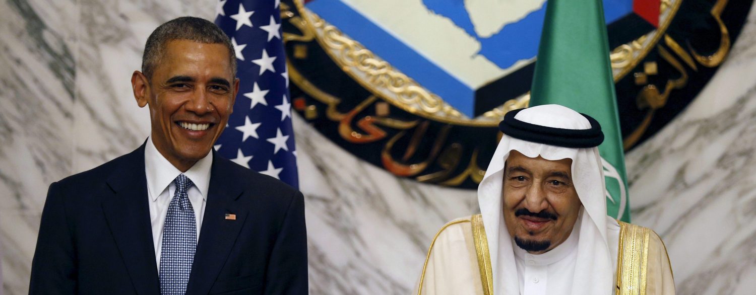 U.S. President Barack Obama (L) stands next to Saudi Arabia's King Salman during the summit of the Gulf Cooperation Council (GCC) in Riyadh, Saudi Arabia, April 21, 2016. REUTERS/Faisal Al Nasser - RTX2AYYU