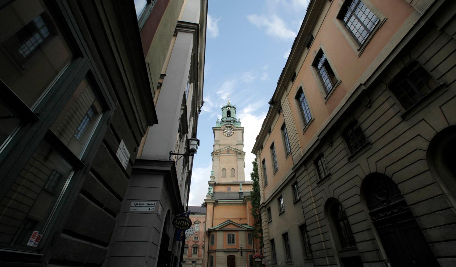 REUTERS/Bob Strong - The Stockholm Cathedral is seen in Gamla Stan or the Old Town district of Stockholm June 14, 2010. Sweden's Crown Princess Victoria and her fiance Daniel Westling will be married in the cathedral on June 19, 2010.