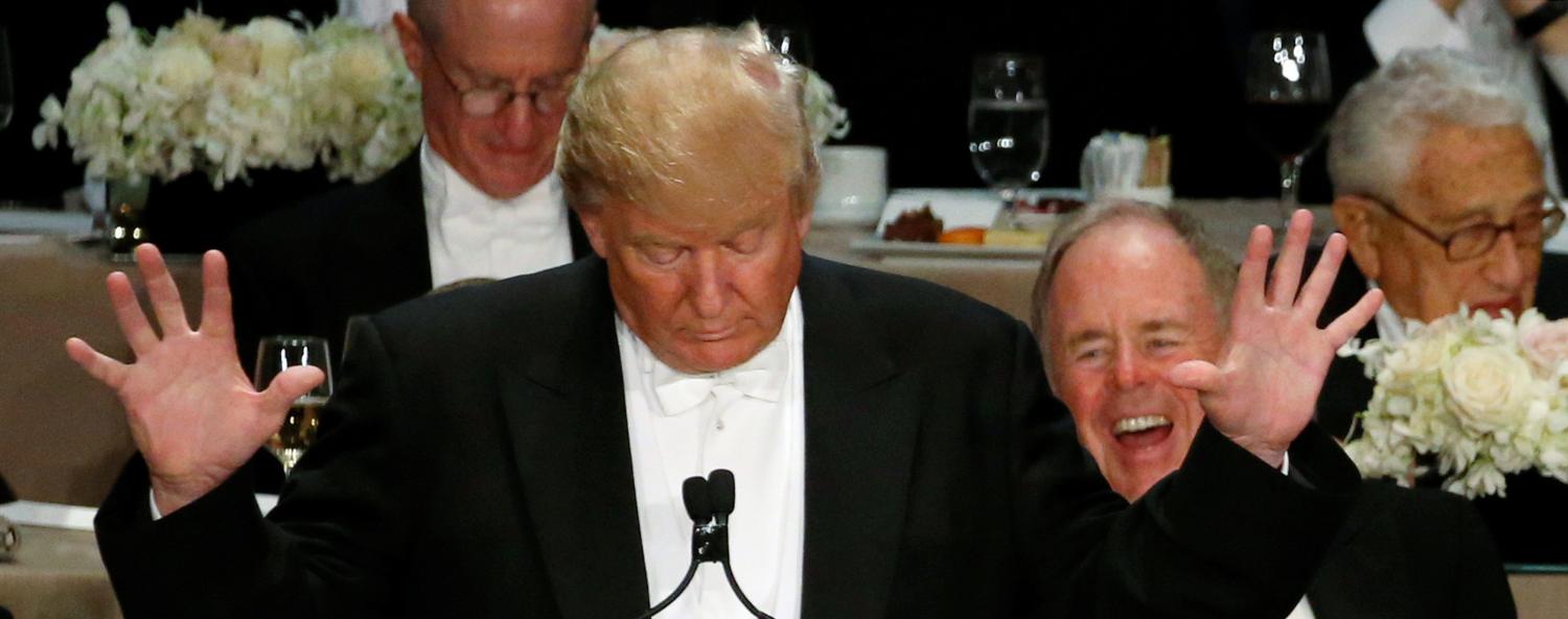 Republican U.S. presidential nominee Donald Trump makes a joke about hand size at the Alfred E. Smith Memorial Foundation dinner in New York, U.S. October 20, 2016. REUTERS/Jonathan Ernst - RTX2PSTA