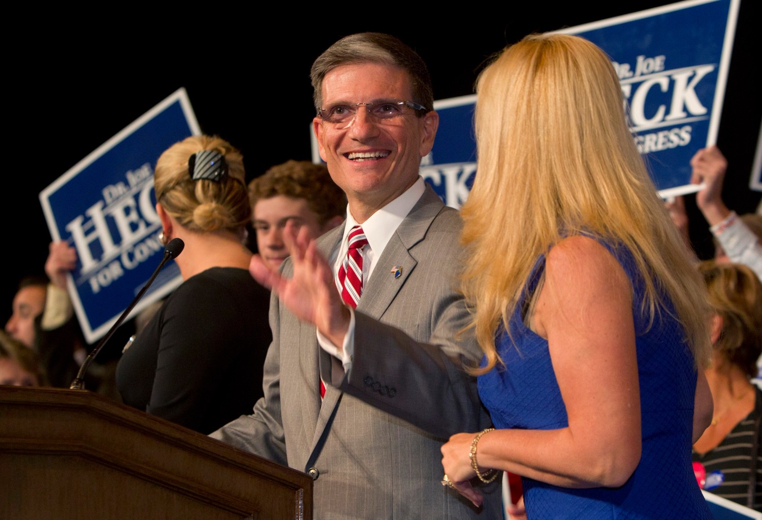U. S. Rep. Joe Heck (R-NV) arrives to thank supporters, after defeating Democrat challenger John Oceguera, during a Republican election night party at the Venetian Resort in Las Vegas, Nevada, November 6, 2012. REUTERS/Las Vegas Sun/Steve Marcus (UNITED STATES - Tags: POLITICS USA PRESIDENTIAL ELECTION ELECTIONS) - RTR3A3QZ