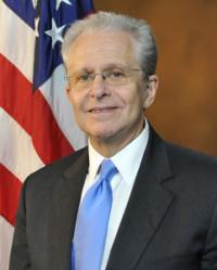 Laurence Tribe headshot