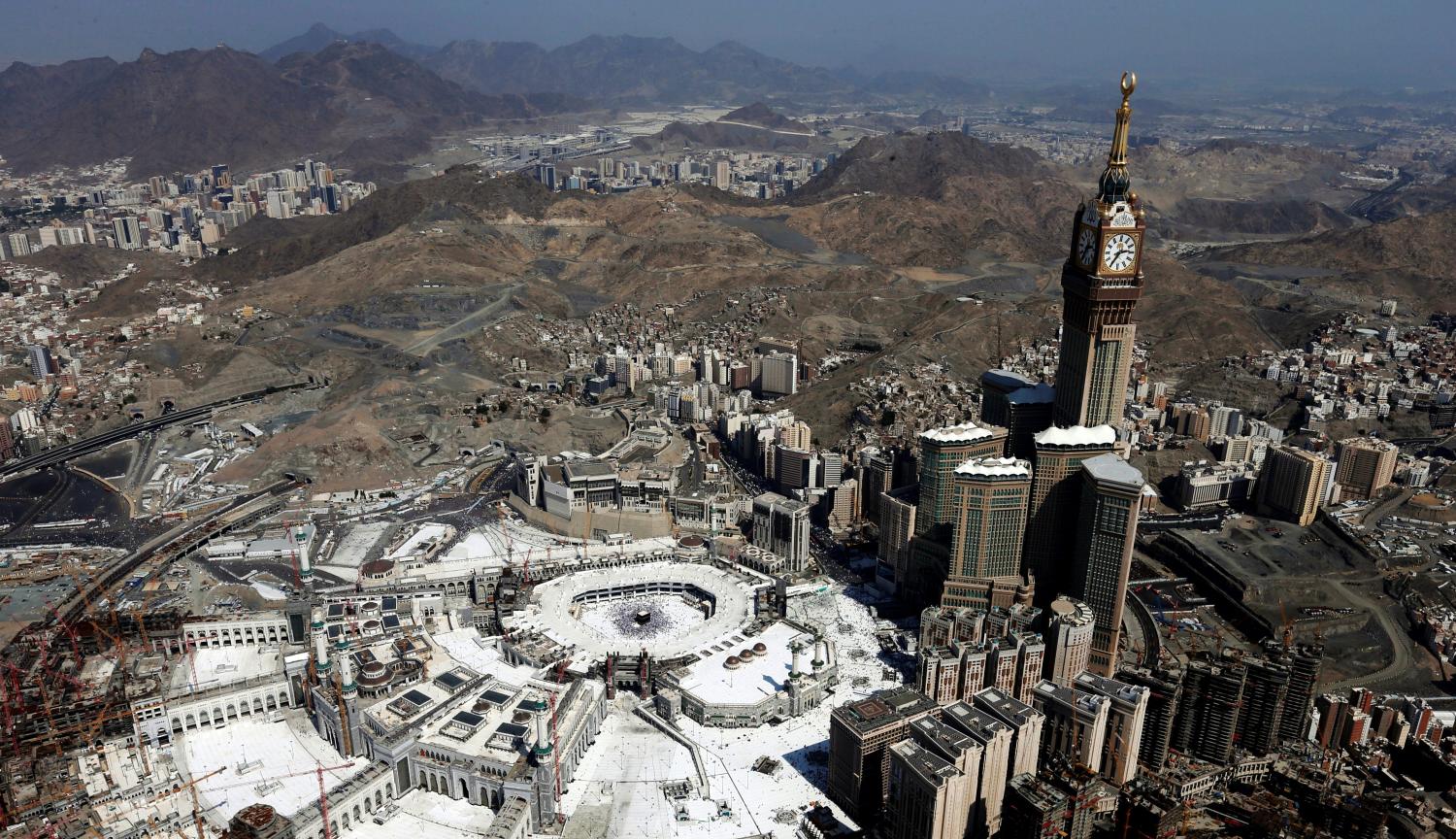 Aerial view of Kaaba at the Grand mosque in Mecca September 13, 2016. REUTERS/Ahmed Jadallah - RTSNJLJ