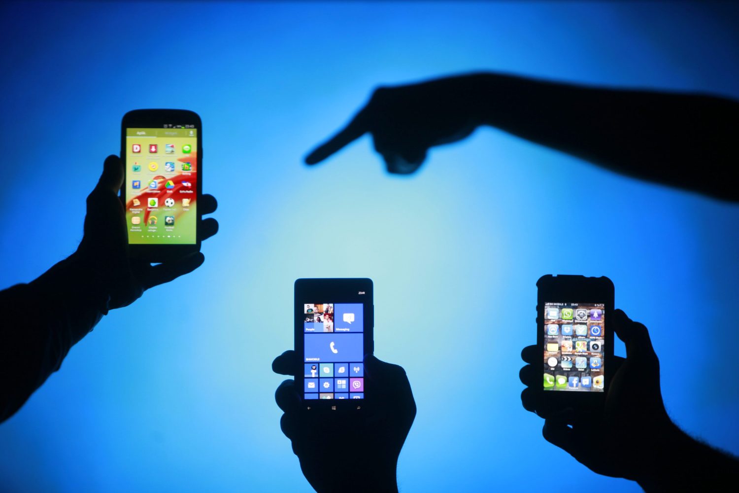 PDF) The Structural Transformation of Mobile Communication: Implications  for Self and Society