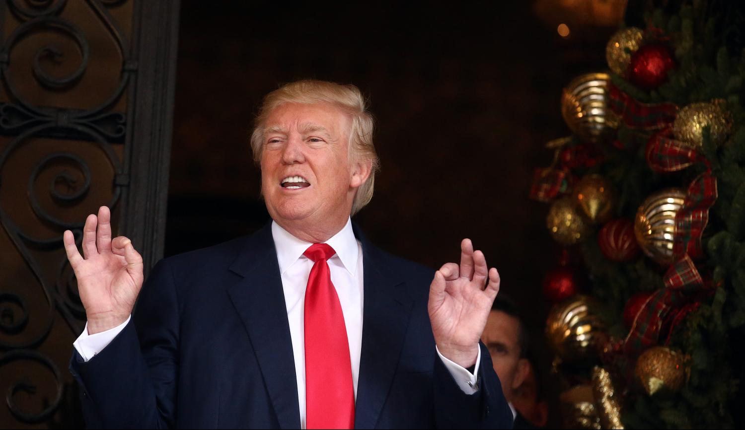 U.S. President-elect Donald Trump talks to members of the media at Mar-a-Lago estate in Palm Beach, Florida, U.S., December 21, 2016. REUTERS/Carlos Barria TPX IMAGES OF THE DAY - RTX2W2D9