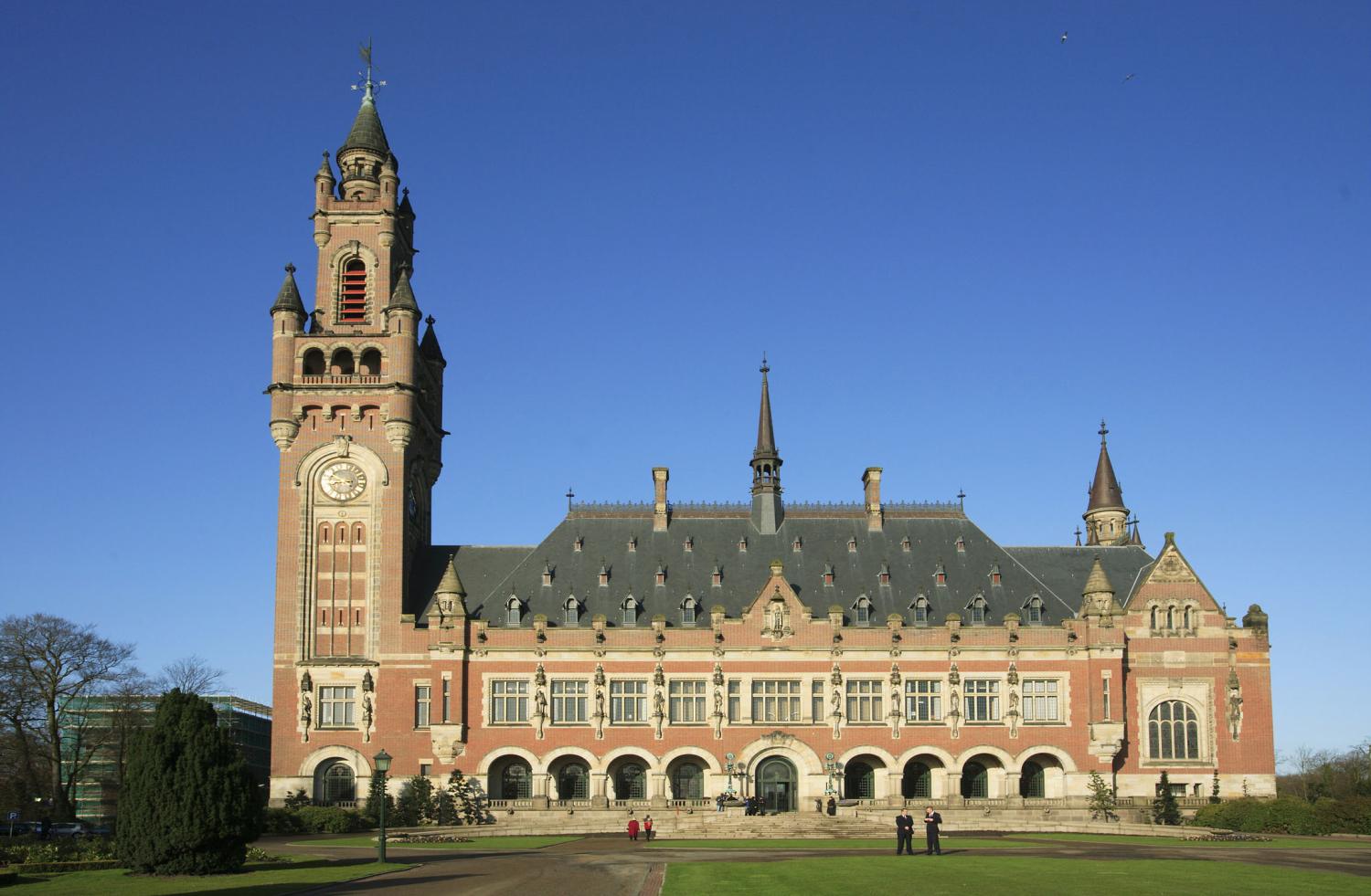 A general view of the exterior of the Peace Palace, seat of the International Court of Justice in The Hague, the Netherlands April 12, 2006. - RTXOHKM