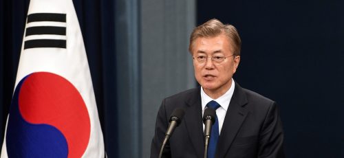 South Korea's new President Moon Jae-In speaks during a press conference at the presidential Blue House in Seoul on May 10, 2017. REUTERS/Jung Yeon-Je/Pool - RTS15XYM