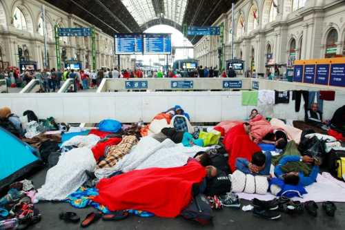 Refugees at Budapest Keleti railway station [photo credit: Rebecca Harms, September 4, 2015]