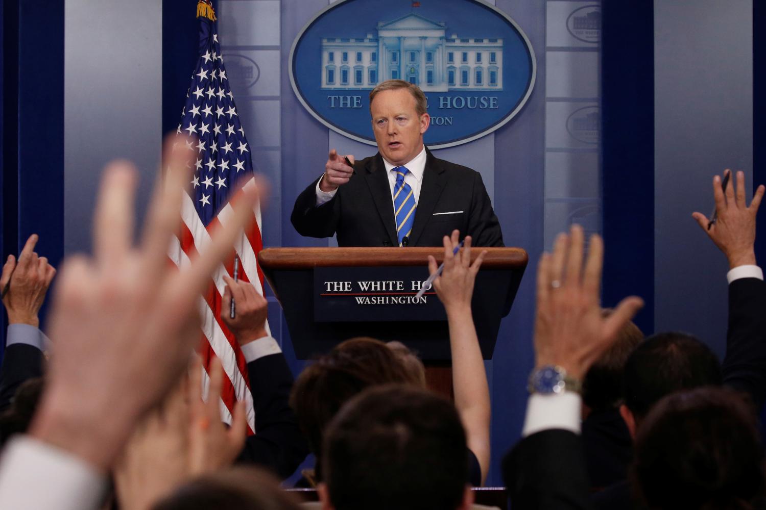 White House Press Secretary Sean Spicer holds his daily briefing at the White House in Washington, U.S. May 15, 2017. REUTERS/Jonathan Ernst - RTX35Z1Y