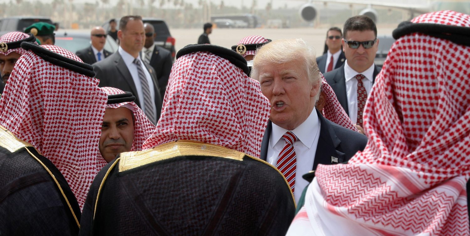 U.S. President Donald Trump tours the Global Center for Combatting Extremist Ideology in Riyadh, Saudi Arabia May 21, 2017. REUTERS/Jonathan Ernst - RTX36W7G