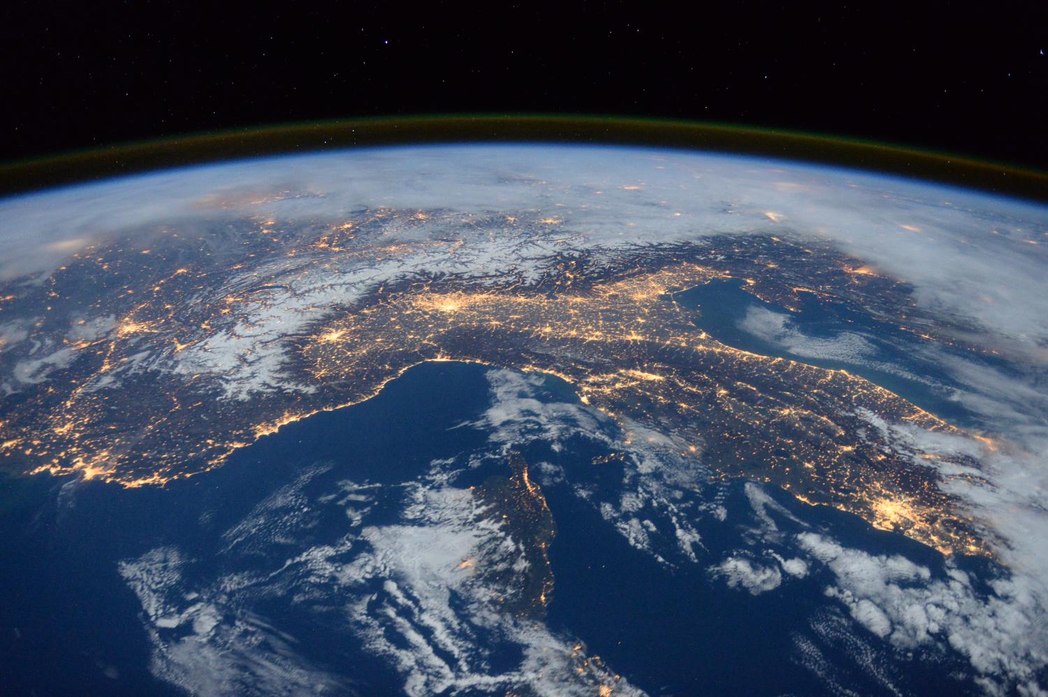 A photo taken by Expedition 46 flight engineer Tim Peake of the European Space Agency (ESA) aboard the International Space Station shows Italy, the Alps, and the Mediterranean on January, 25, 2016. REUTERS/NASA/Tim Peake/Handout ATTENTION EDITORS - FOR EDITORIAL USE ONLY. NOT FOR SALE FOR MARKETING OR ADVERTISING CAMPAIGNS. THIS PICTURE WAS PROVIDED BY A THIRD PARTY. REUTERS IS UNABLE TO INDEPENDENTLY VERIFY THE AUTHENTICITY, CONTENT, LOCATION OR DATE OF THIS IMAGE. THIS PICTURE IS DISTRIBUTED EXACTLY AS RECEIVED BY REUTERS, AS A SERVICE TO CLIENTS - RTS8V3O