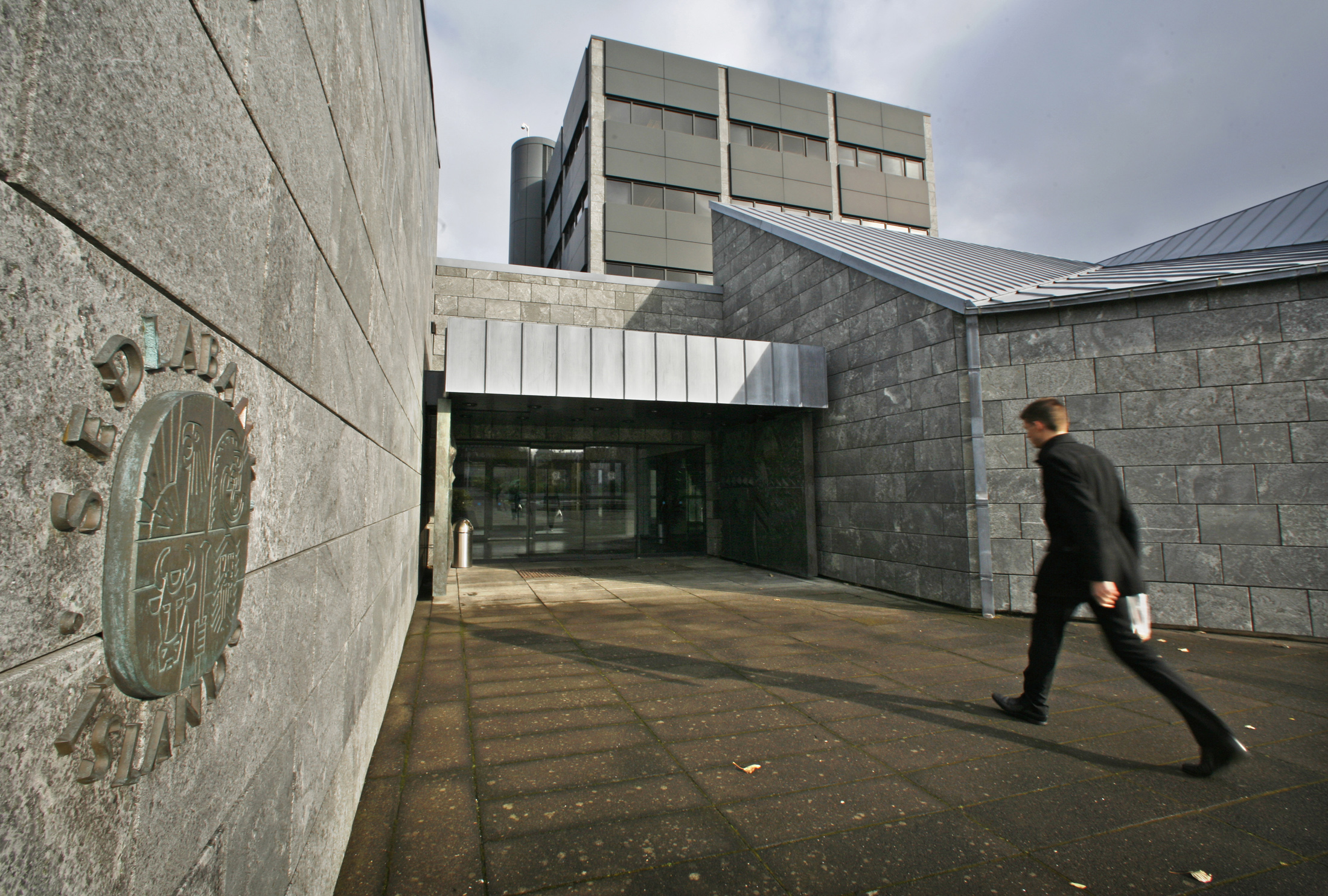 The rise, the fall, and the resurrection of Iceland Brookings(02)