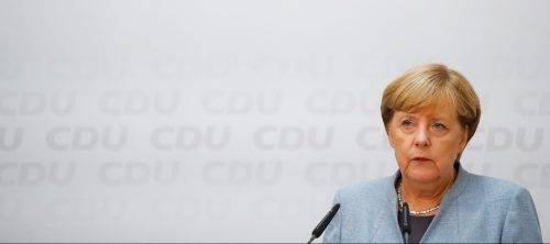 Christian Democratic Union CDU party leader and German Chancellor Angela Merkel addresses a news conference at the CDU party headquarters, a day after the general election (Bundestagswahl) in Berlin, Germany September 25, 2017. REUTERS/Kai Pfaffenbach - RC18EF193060