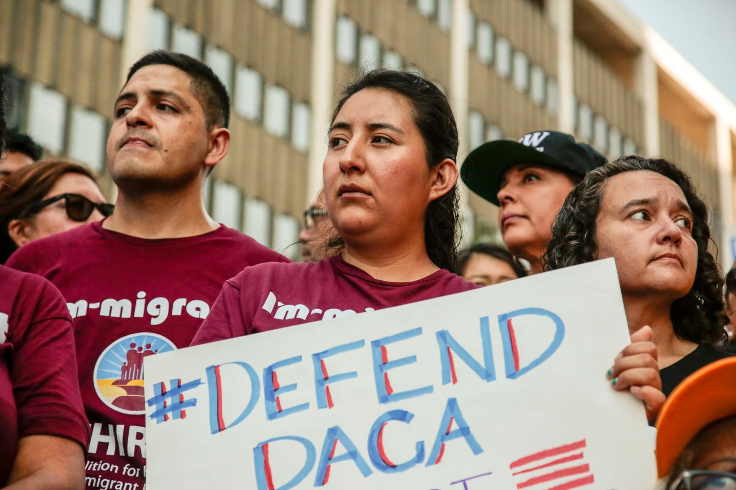 Protesters gather to show support for the Deferred Action for Childhood Arrivals (DACA) program outside the Federal Building in Los Angeles, California, U.S., September 1, 2017. REUTERS/Kyle Grillot - RC1B156F7DA0