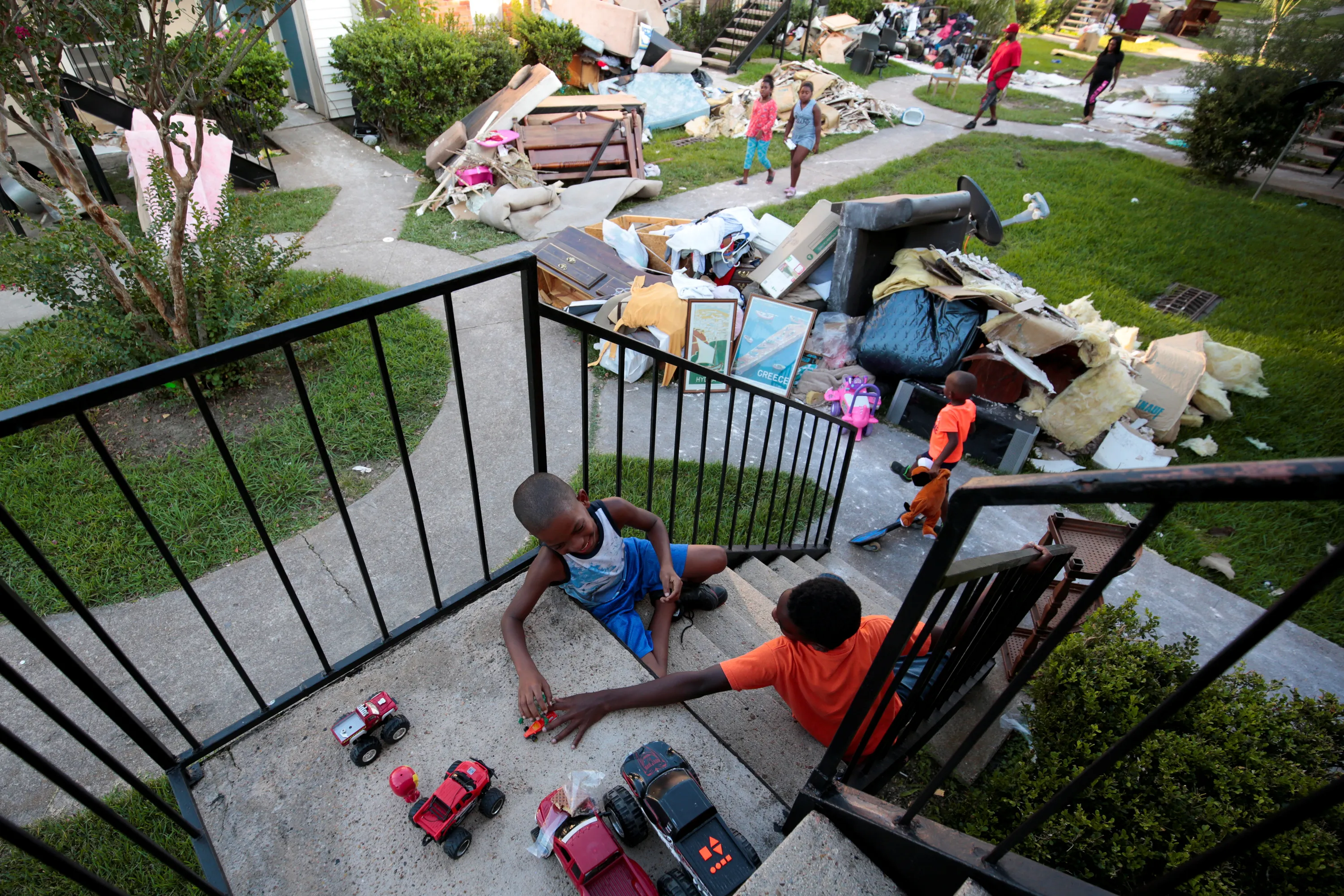 hurricane katrina damage people