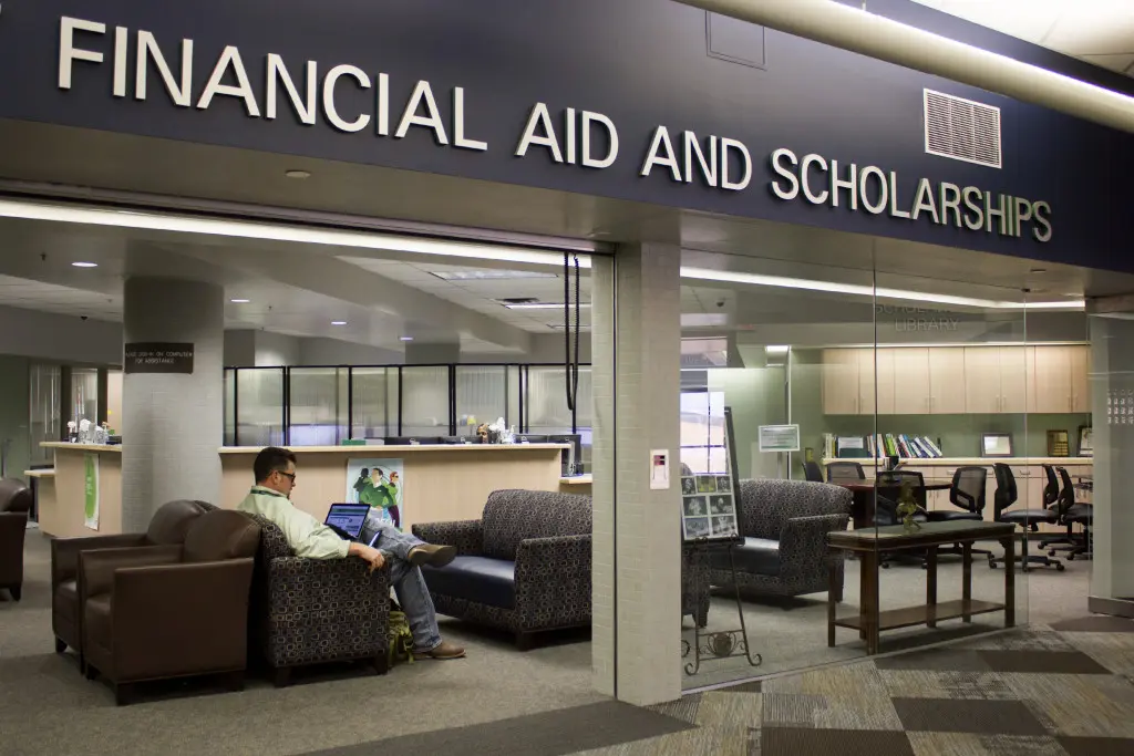 financial aid and scholarships