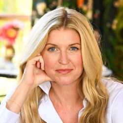 Abby McCloskey headshot