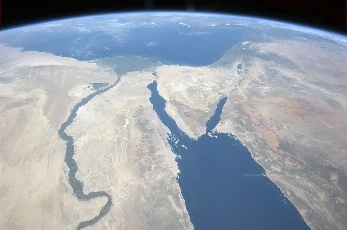 The Nile and the Sinai Peninsula are pictured in this handout photo courtesy of Col. Chris Hadfield of the Canadian Space Agency, who is photographing Earth from the International Space Station, taken on March 20, 2013. REUTERS/CSA/Col. Chris Hadfield/Handout (EGYPT - Tags: SCIENCE TECHNOLOGY ENVIRONMENT) FOR EDITORIAL USE ONLY. NOT FOR SALE FOR MARKETING OR ADVERTISING CAMPAIGNS. THIS IMAGE HAS BEEN SUPPLIED BY A THIRD PARTY. IT IS DISTRIBUTED, EXACTLY AS RECEIVED BY REUTERS, AS A SERVICE TO CLIENTS - TM4E93K1IC101