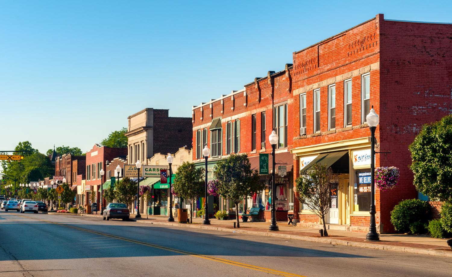 Photo: a calm downtown street in Bedford, Ohio