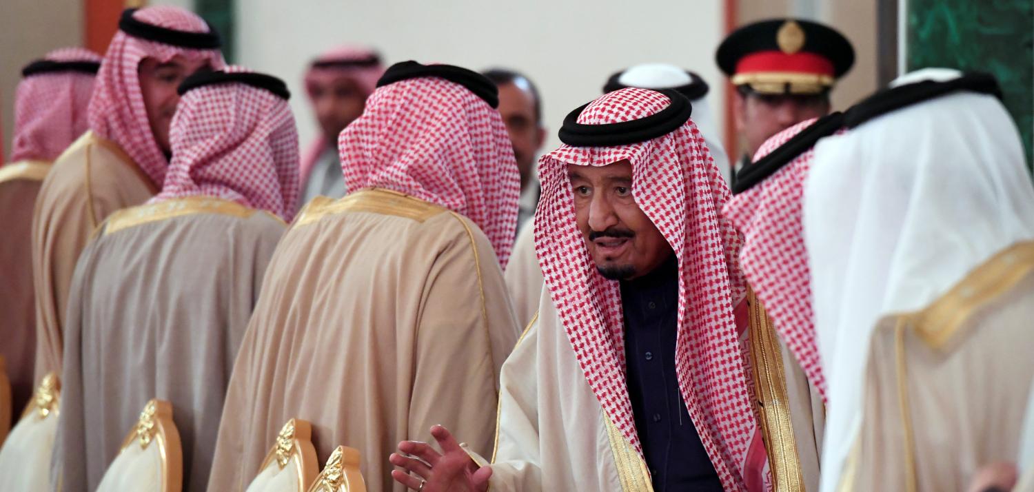 Saudi Arabia's King Salman takes his seat during a meeting with Russian President Vladimir Putin at the Kremlin in Moscow, Russia, October 5, 2017. REUTERS/Yuri Kadobnov/Pool - RC157884EA00