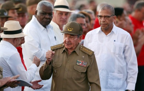 Cuba's President Raul Castro gestures as he arrives for the ceremony marking the 64th anniversary of the July 26, 1953 rebel assault which former Cuban leader Fidel Castro led on the Moncada army barracks, Pinar del Rio, Cuba, July 26, 2017. REUTERS/Alejandro Ernesto/Pool - RC1B0DB5D0D0