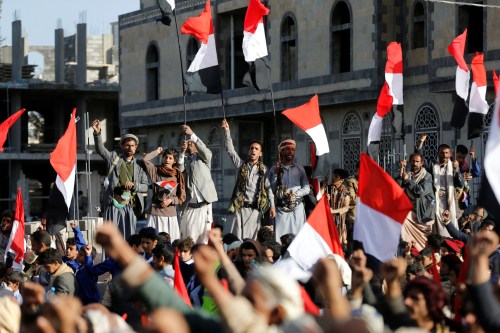Houthi followers rally to celebrate the killing of Yemen's former president Ali Abdullah Saleh in Sanaa, Yemen December 5, 2017. REUTERS/Khaled Abdullah - RC14B0A132D0