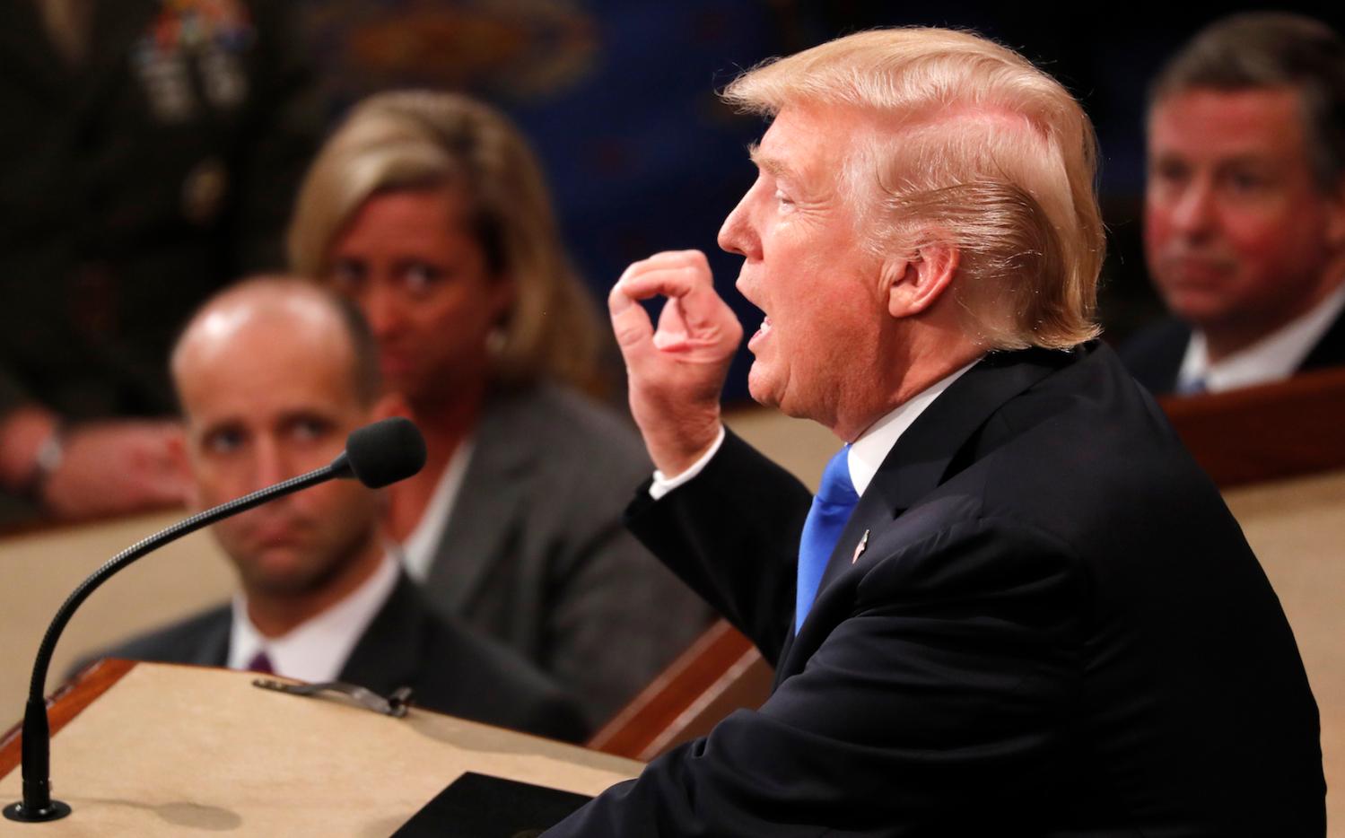 U.S. President Donald Trump delivers his State of the Union address to a joint session of the U.S. Congress on Capitol Hill in Washington, U.S. January 30, 2018. REUTERS/Jonathan Ernst - HP1EE1V08SSXQ