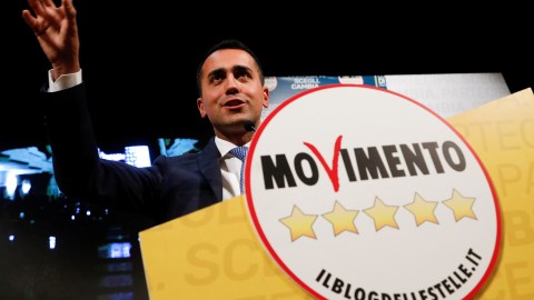 5-Star Movement leader Luigi Di Maio speaks during an electoral rally in Caserta, Italy February 23, 2018.  REUTERS/Ciro De Luca - RC1551BD32F0