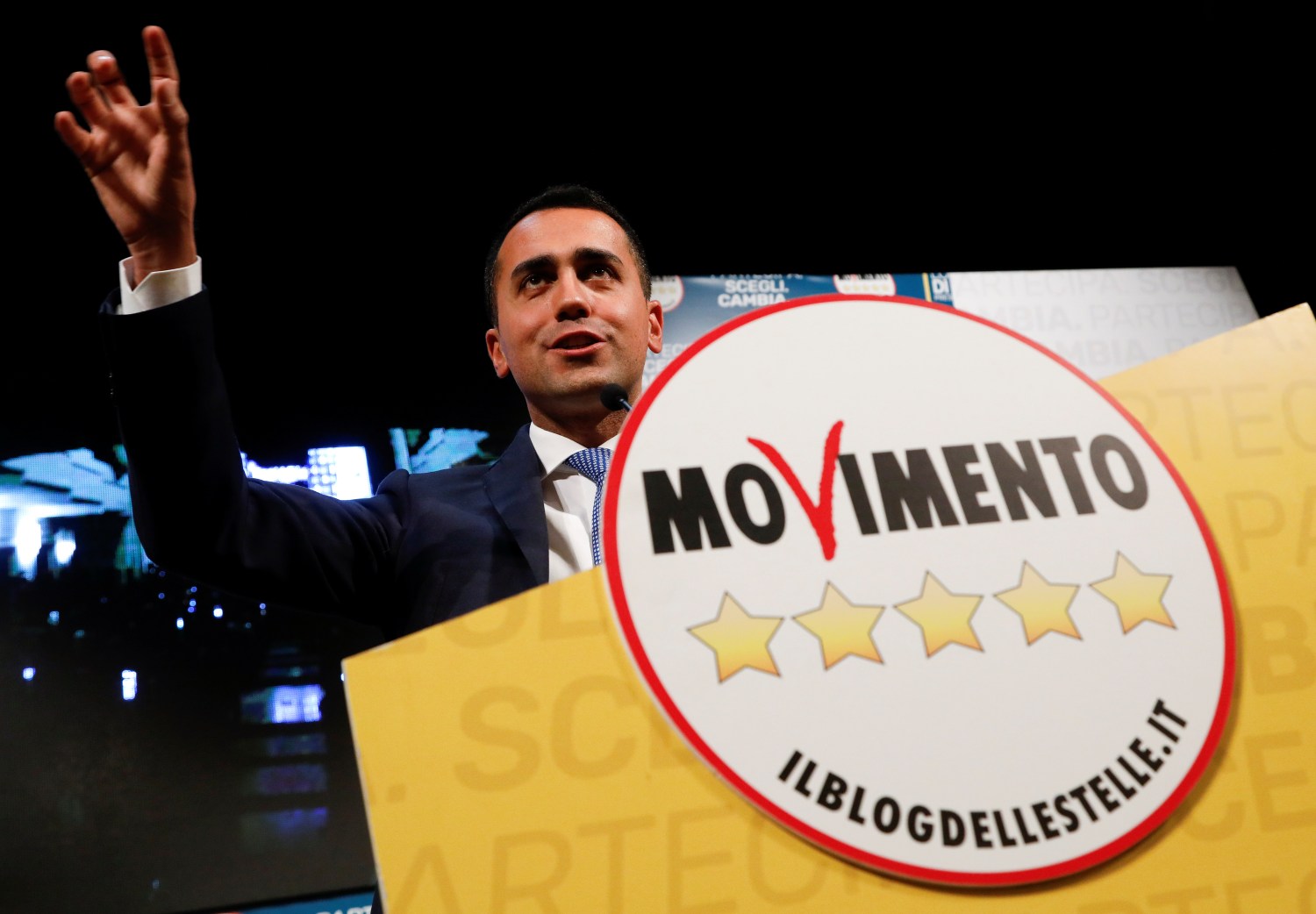 5-Star Movement leader Luigi Di Maio speaks during an electoral rally in Caserta, Italy February 23, 2018. REUTERS/Ciro De Luca - RC1551BD32F0
