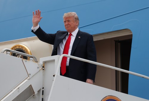 U.S. President Donald Trump arrives at Marine Corps Air Station Miramar in San Diego, California. U.S., March 13, 2018. REUTERS/Kevin Lamarque - HP1EE3D1G3G4S