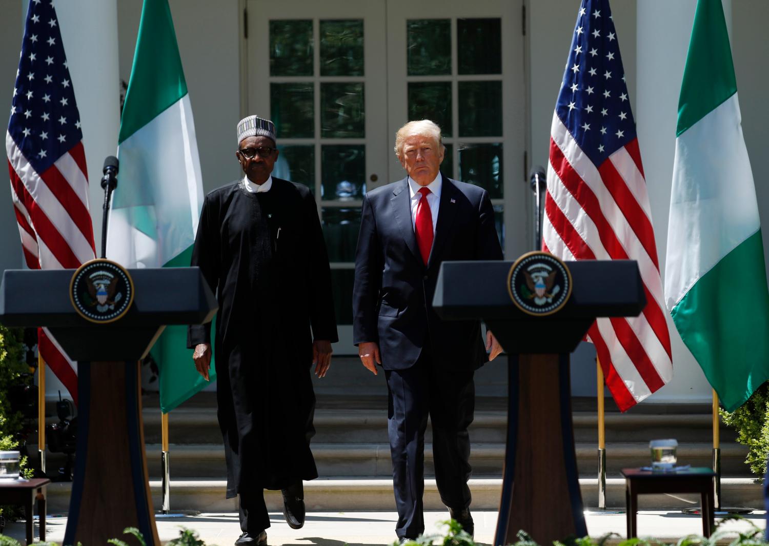 U.S. President Donald Trump arrives for a joint news conference with Nigeria's President Muhammadu Buhari in the Rose Garden of the White House in Washington, U.S., April 30, 2018. REUTERS/Kevin Lamarque - HP1EE4U1D88ID