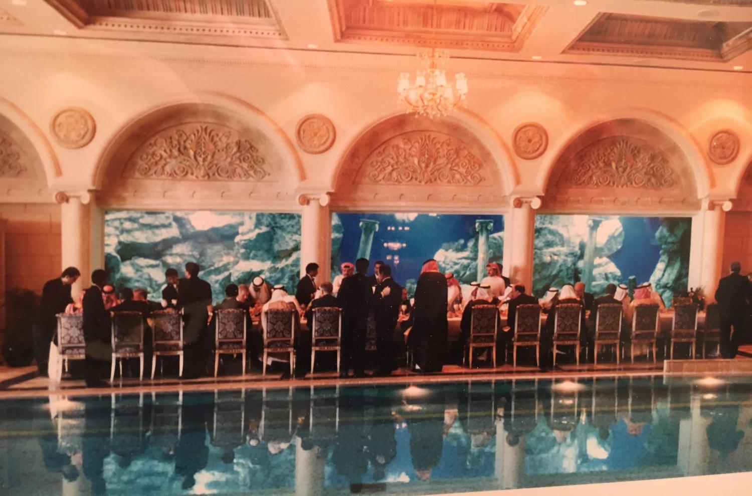 The banquet hall in the royal palace in Jidda, Saudi Arabia with the aquarium in 1998. Photo provided by Bruce Riedel.
