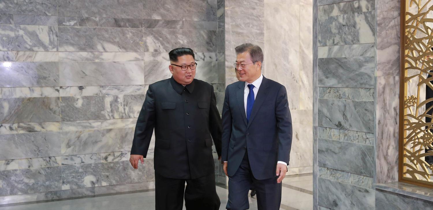 South Korean President Moon Jae-in meets with North Korean leader Kim Jong Un during their summit at the truce village of Panmunjom, North Korea, in this handout picture released by North Korea's Korean Central News Agency (KCNA) on May 27, 2018.  KCNA/via REUTERS ATTENTION EDITORS - THIS PICTURE WAS PROVIDED BY A THIRD PARTY. REUTERS IS UNABLE TO INDEPENDENTLY VERIFY THE AUTHENTICITY, CONTENT, LOCATION OR DATE OF THIS IMAGE. NO THIRD PARTY SALES. SOUTH KOREA OUT. - RC1FAB5E7670